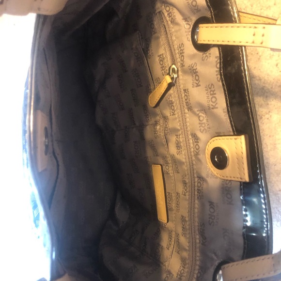 Michael Kors metallic tote - Picture 2 of 4